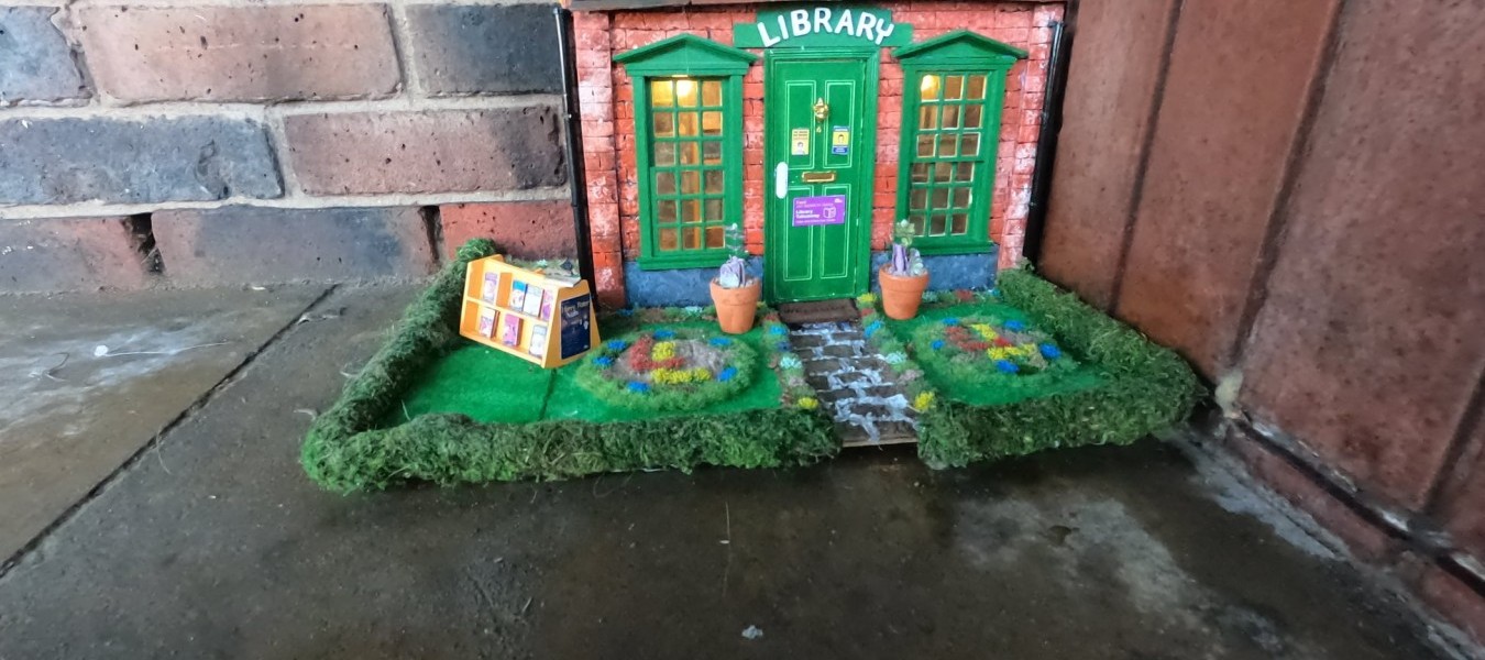 A library outside Cleethorpes library 
